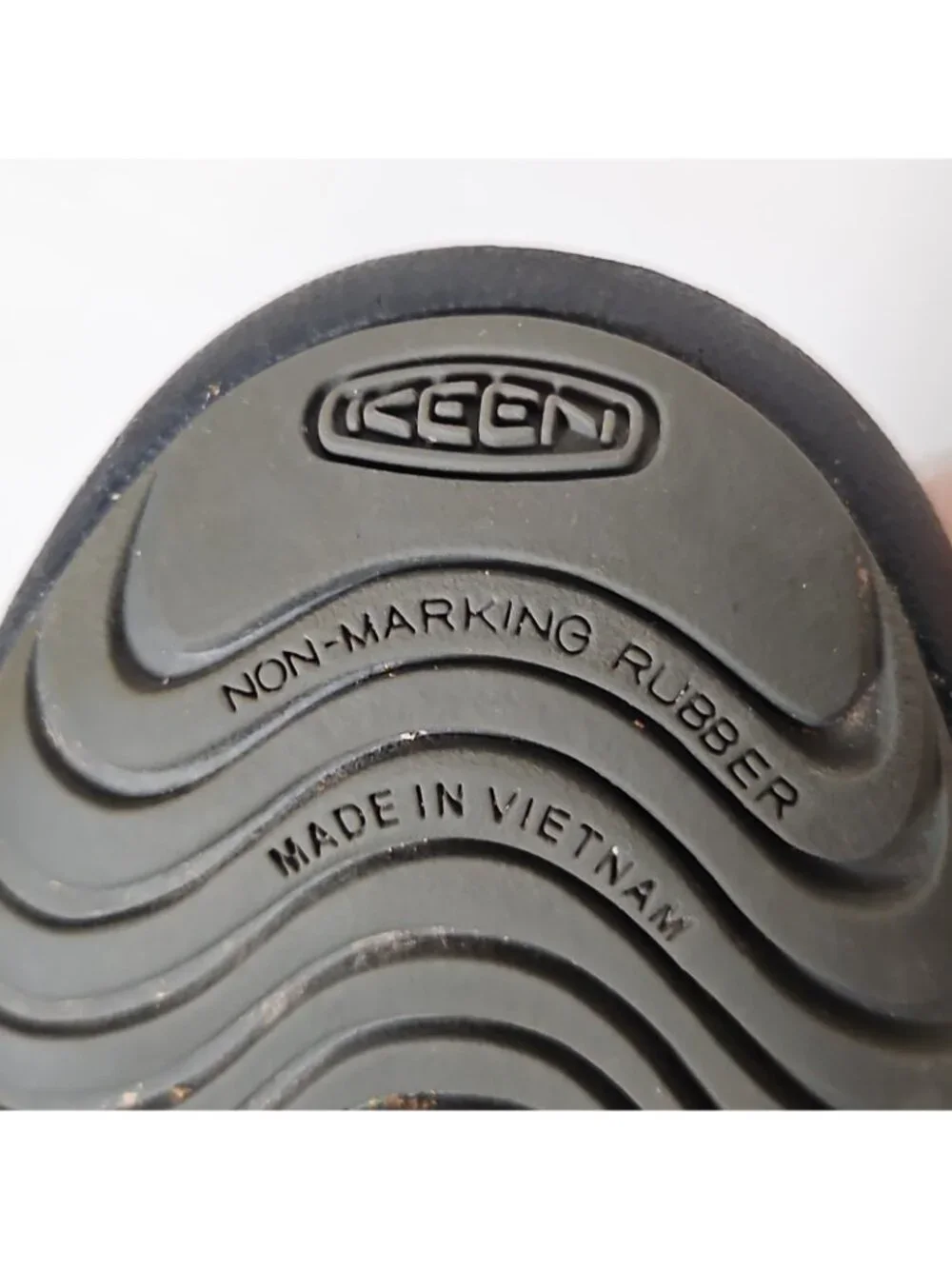 KEEN Yogui Arts Clog Sandals Slip On Shoes Mens Size 12M Graphite Lightweight